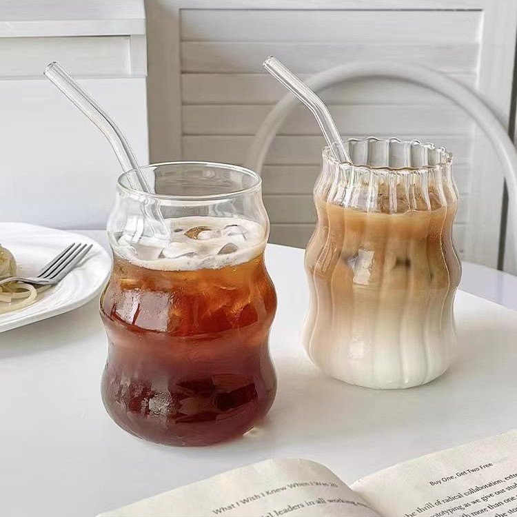 Hot Selling Glass Iced Coffee Cups Cute Irregular Ribbed Chubby Tumbler Latte Cup Beverage Glasses with Bamboo Lid and Straw
