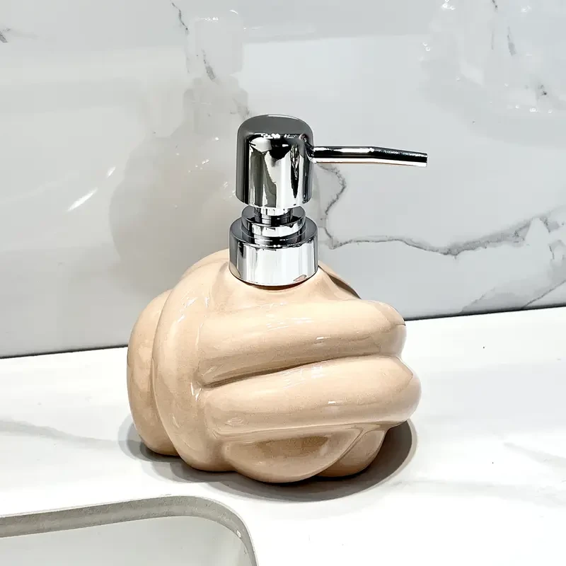 The light luxury creative rolled ceramic lotion bottle is practical and decorative, suitable for home bathroom washbasins