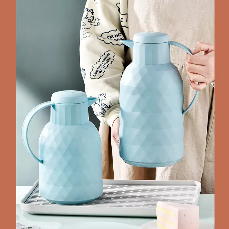 Large Capacity Insulated Plastic Kettle for Home & Dormitory Use Portable Hot Water Bottle with Glass Inner Liner for Students